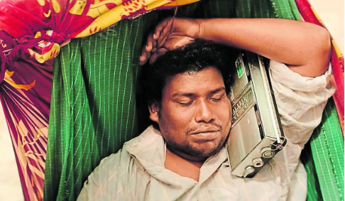 Yogi Babu’s ‘Mandela’ offers a satirical take on caste politics.