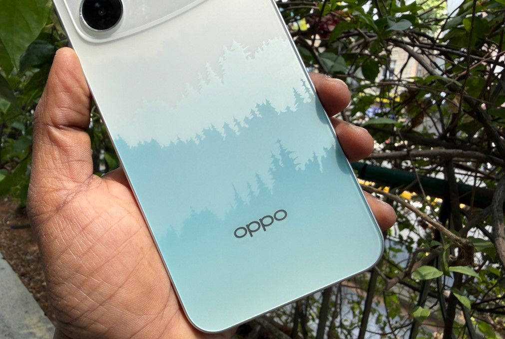 Oppo F33 Pro 5G.
