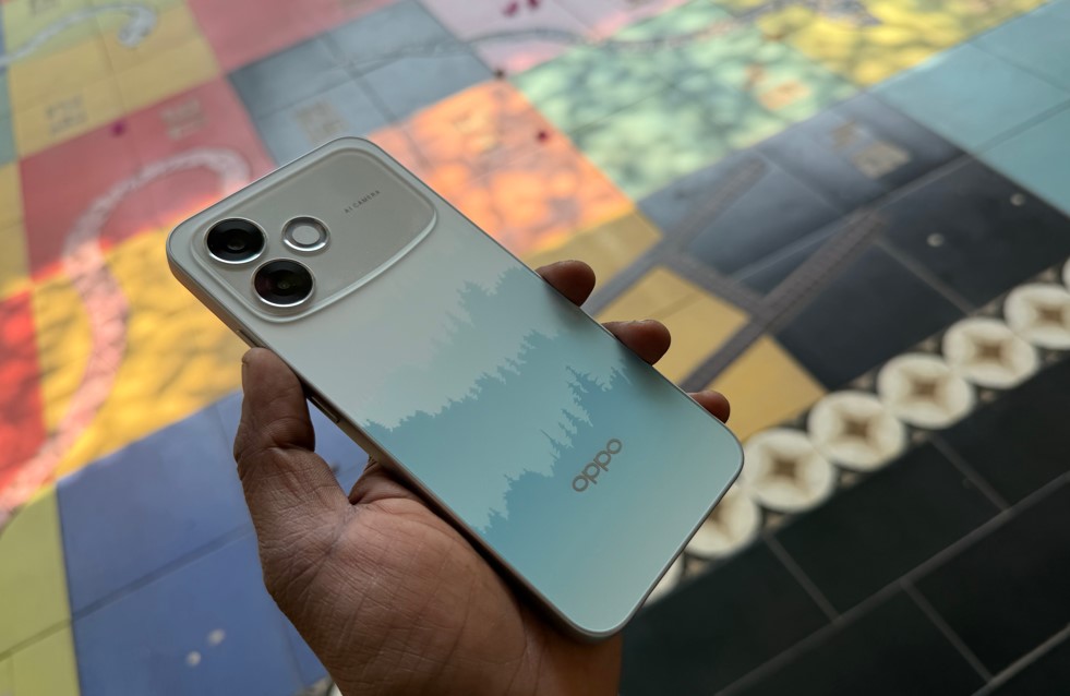 Oppo F33 Pro 5G.