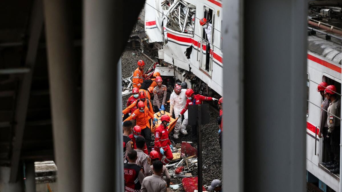 Indonesia commuter train crash toll rises to 15 as rescuers complete evacuation