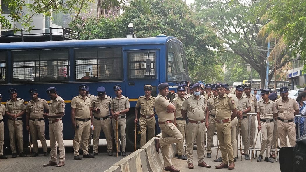 Umar Khalid event: Tension outside Bengaluru venue as over 50 protestors are detained