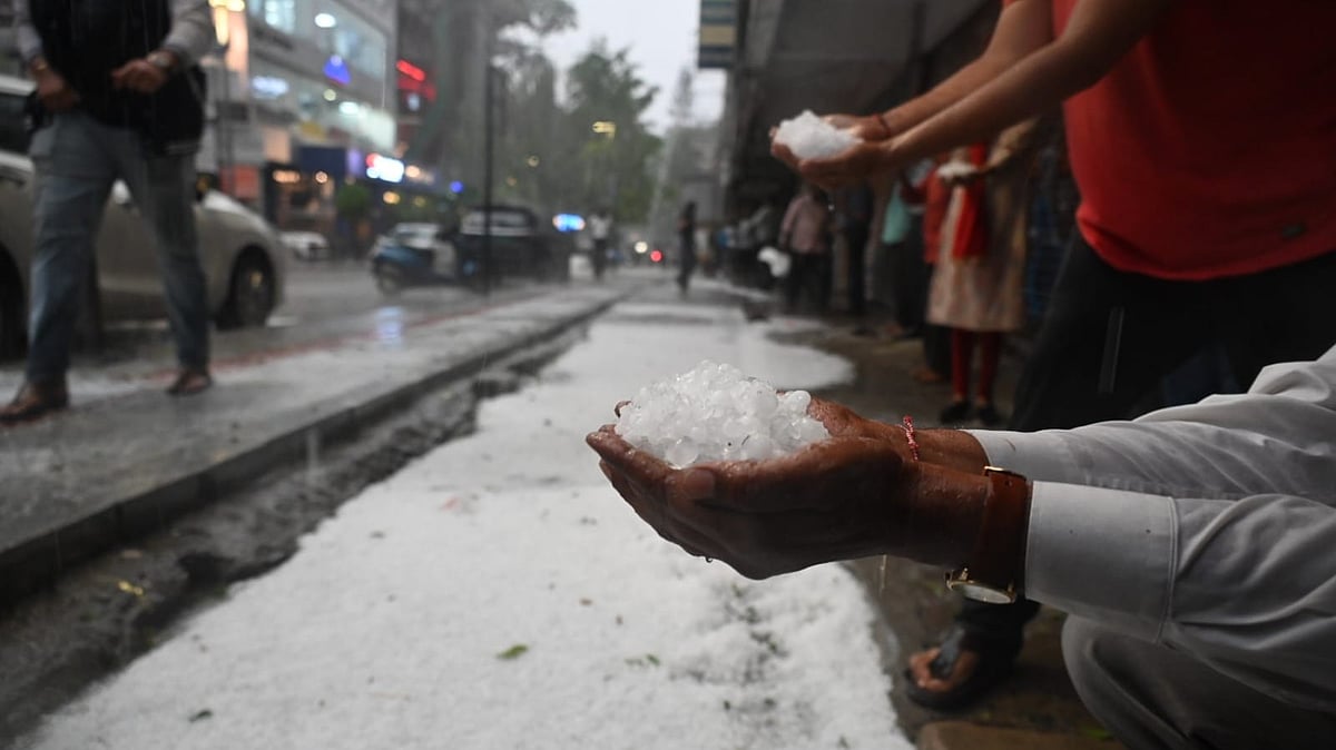 Bengaluru Weather: Scorching Heat Gives Way to Thunderstorm, Orange Alert Issued