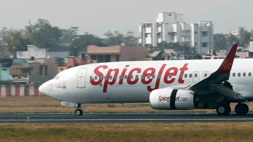 Passengers slam SpiceJet after midnight flight delay at Mumbai airport