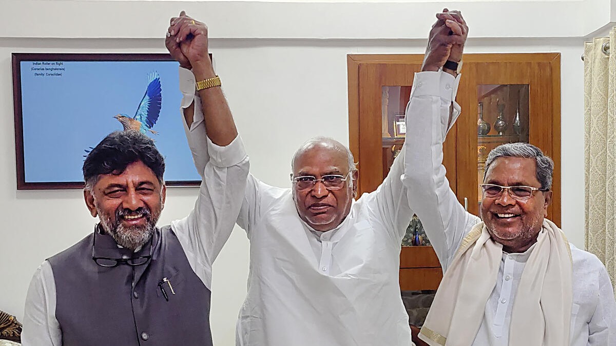 'No decision on leadership change in Karnataka': Kharge as 'tussle' between Siddaramaiah & Shivakumar drags on