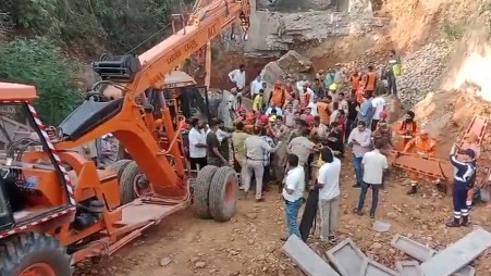 Jammu: Labourers feared trapped as portion of bridge collapses; 1 rescued