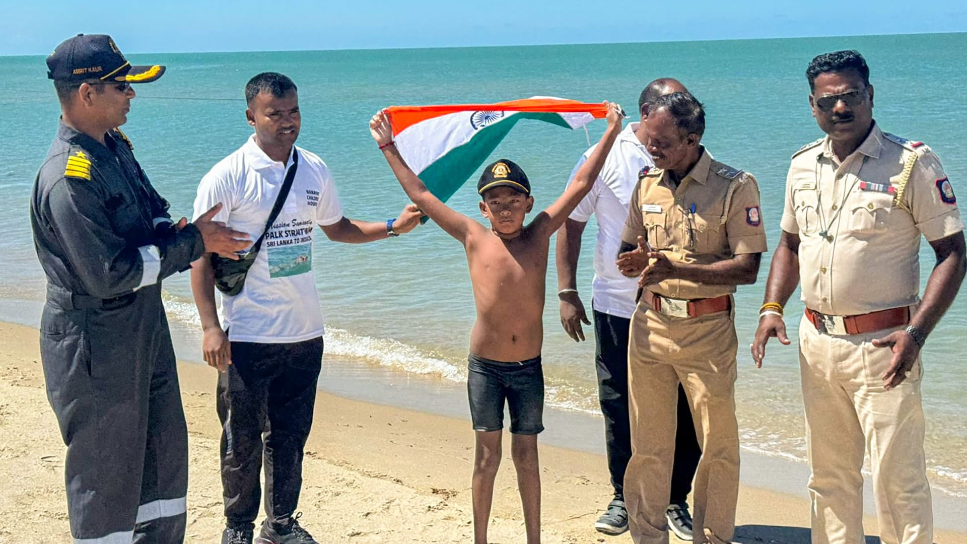 29 km in less than 10 hours! Incredible record breaking swim by a 7-yr-old across Palk Strait