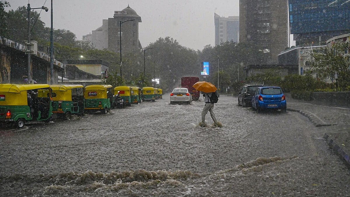 Hailstorms and Flooding Kill 10 in Bengaluru as Severe Weather Disrupts Flights — image 1