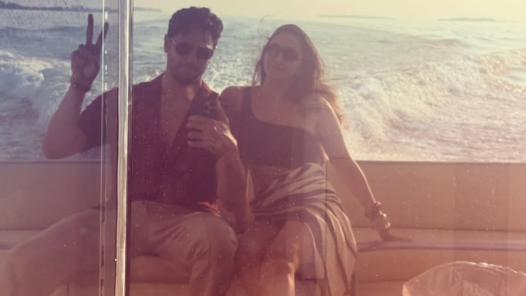 Sidharth Malhotra and Kiara Advani’s vacation photos set social media on fire