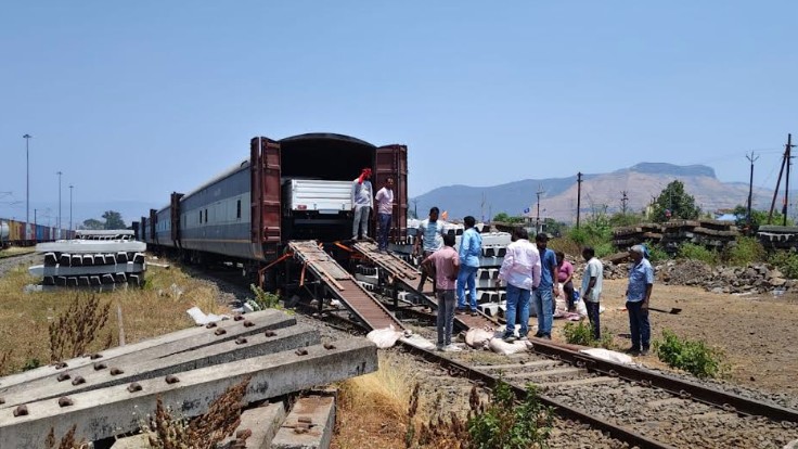 Central Railway begins automobile freight operations from Igatpuri Goods Shed