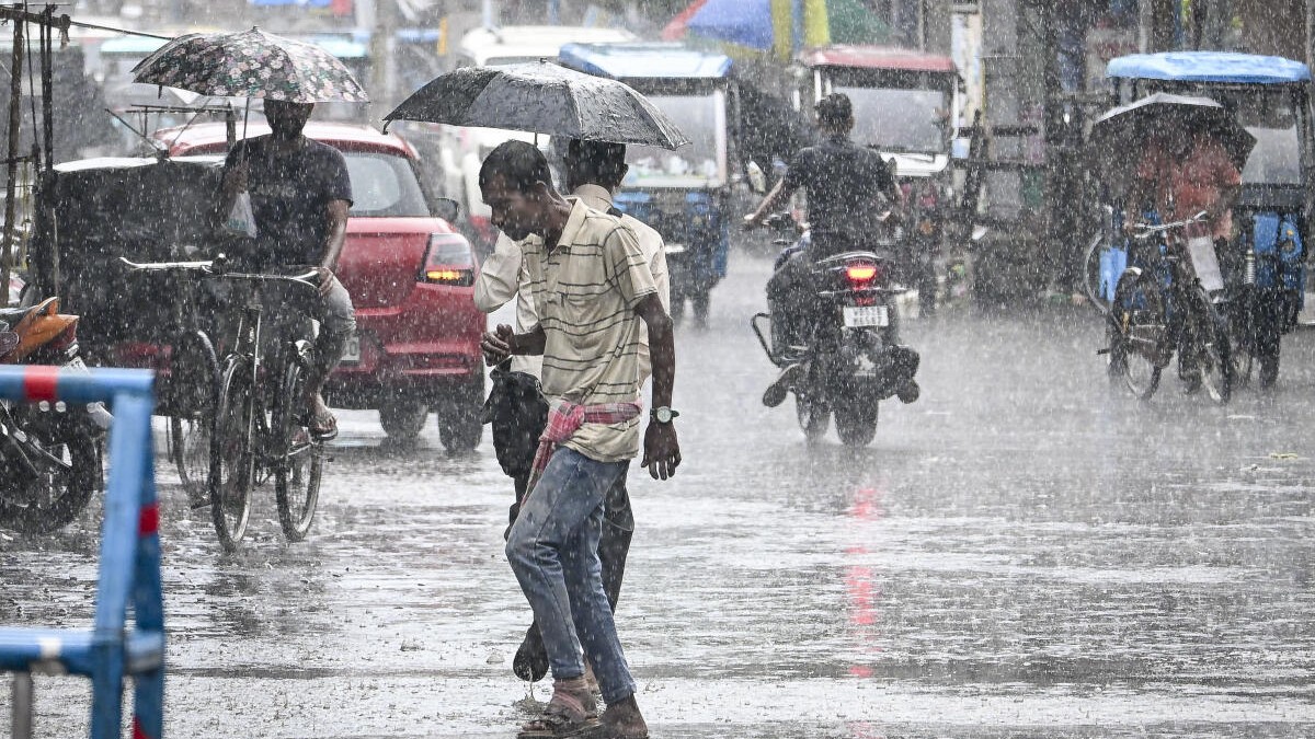 IMD forecasts thunderstorms, gusty winds in Andhra Pradesh for next five days