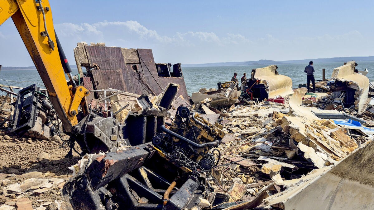 MP boat tragedy: Death toll climbs to 12; search on for one missing person