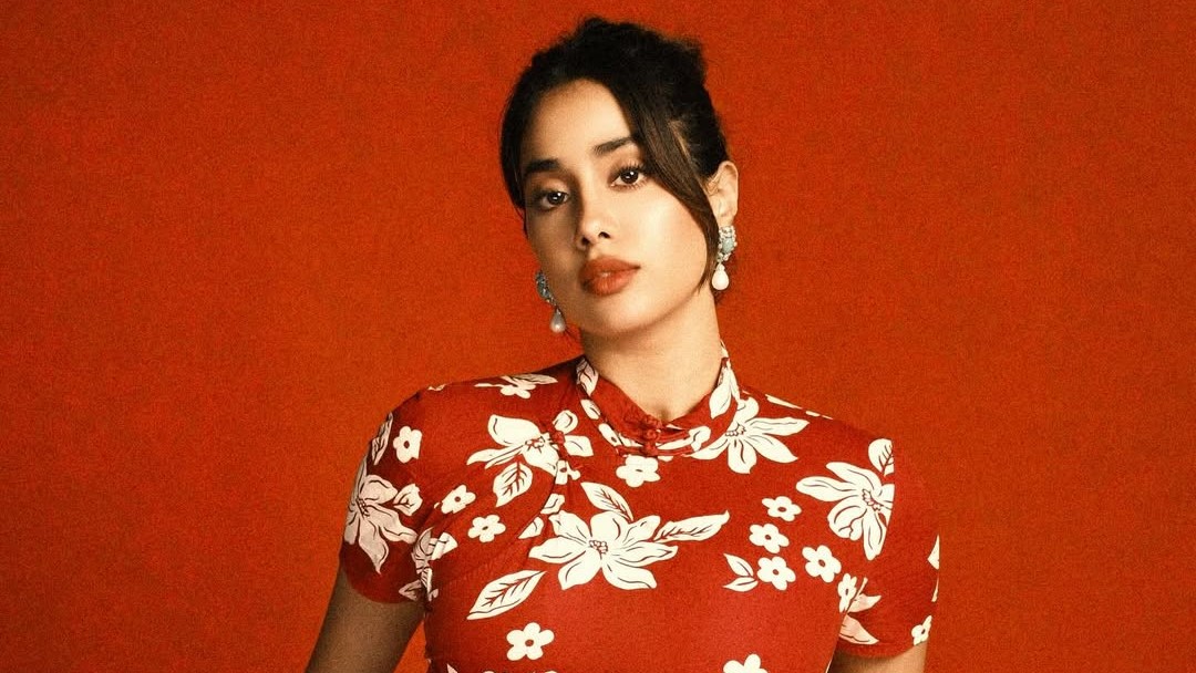 Janhvi Kapoor shares statement calling out 'misleading' claims about her alcohol addiction