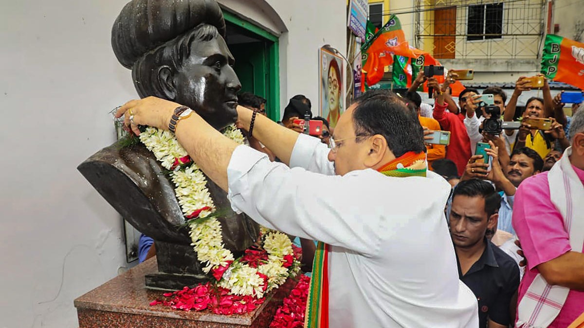 Cabinet nod to make insult to Vande Mataram punishable offence