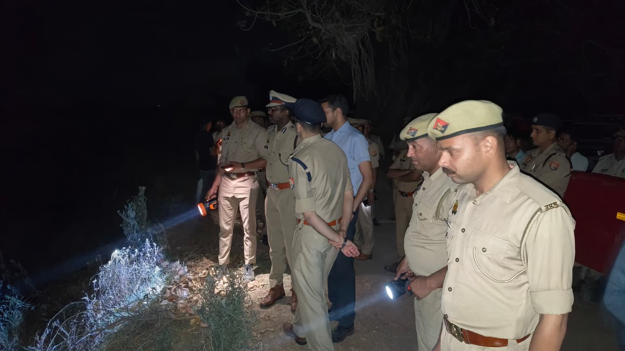 Boat Capsizes in Yamuna, 6 Missing in UP, Rescue Operations Intensify