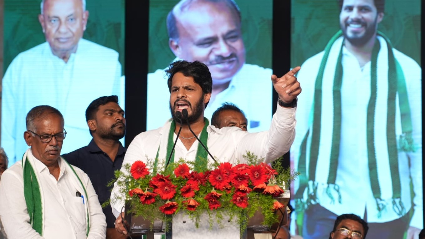 Conduct railway dept exams in Kannada, Nikhil Kumaraswamy urges Somanna