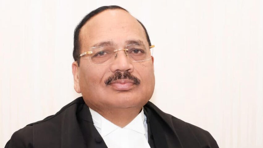 'Bar has much to offer': CJI shares anecdote as he dismisses lawyer's plea for revaluation