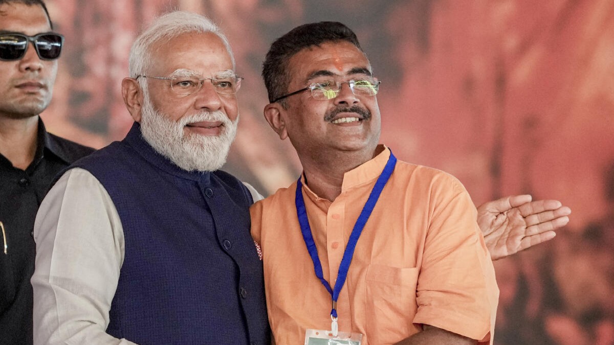 Modi says Suvendu Adhikari deeply connected to people, wishes Bengal's first BJP CM fruitful tenure