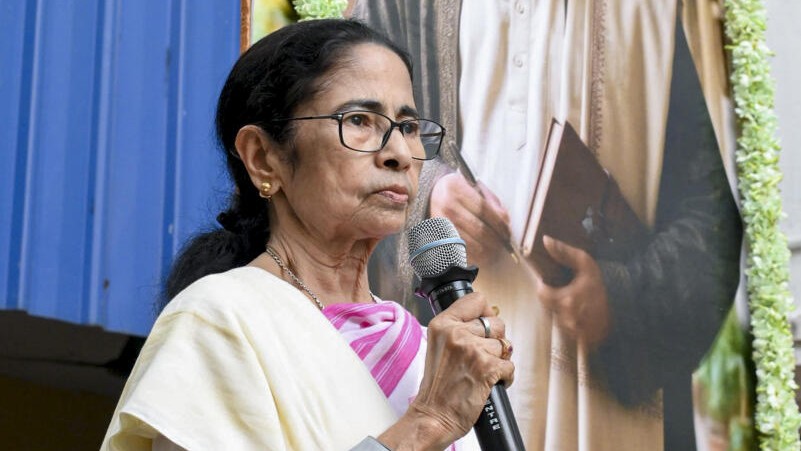 Mamata Banerjee urges opposition parties to form 'joint platform' against BJP
