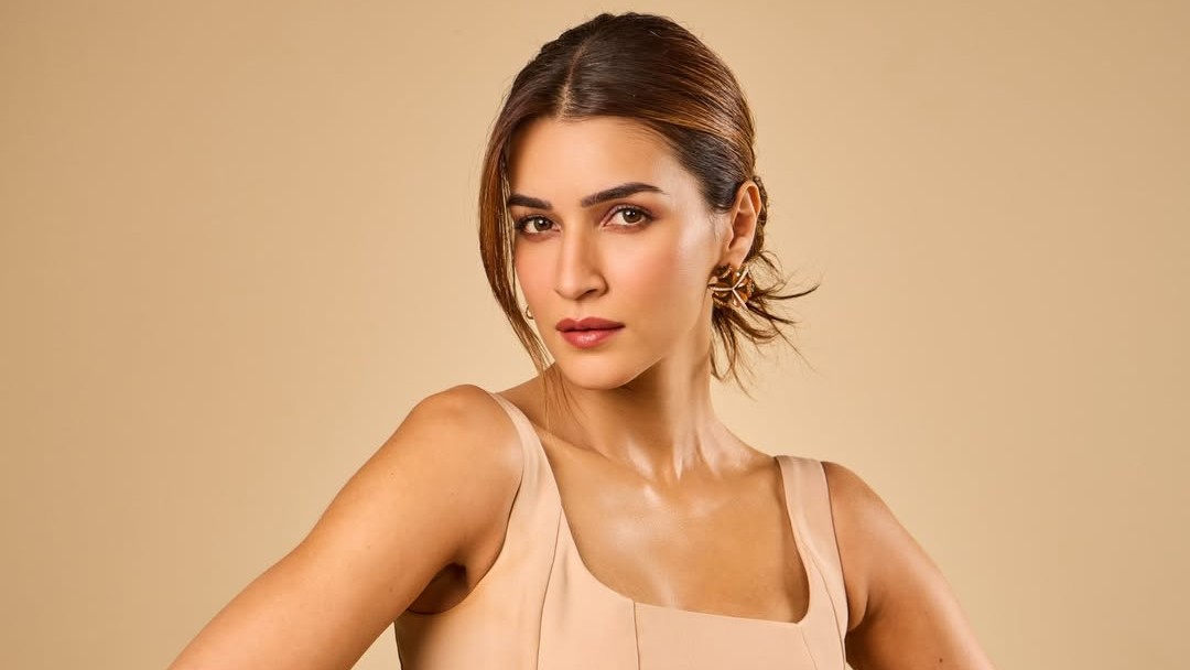 'When you don’t come from a film background, there’s a great amount of uncertainty': Kriti Sanon addresses nepotism in Bollywood