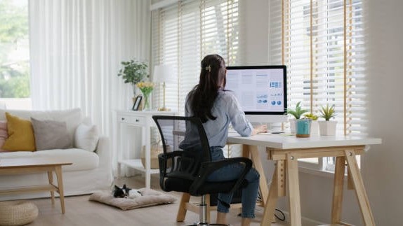 IT firms, startups, GCCs unlikely to move back to work from home model completely