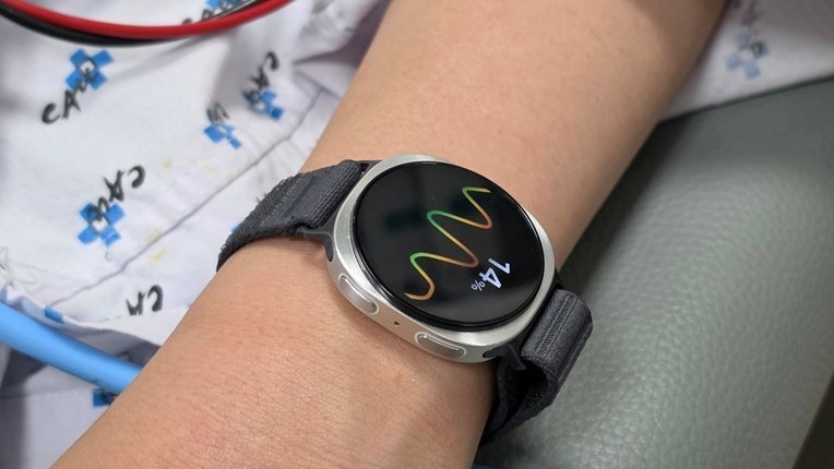 Samsung's new Galaxy Watch tech can detect fainting risk minutes in advance