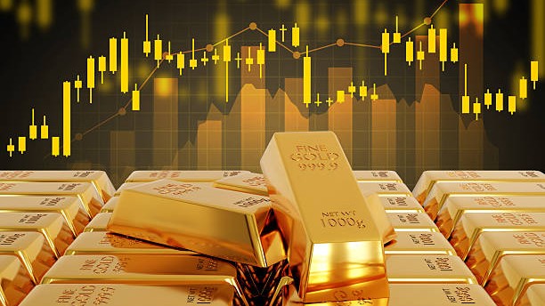 Gold futures inches up as investors track Donald Trump-Xi Jinping talks