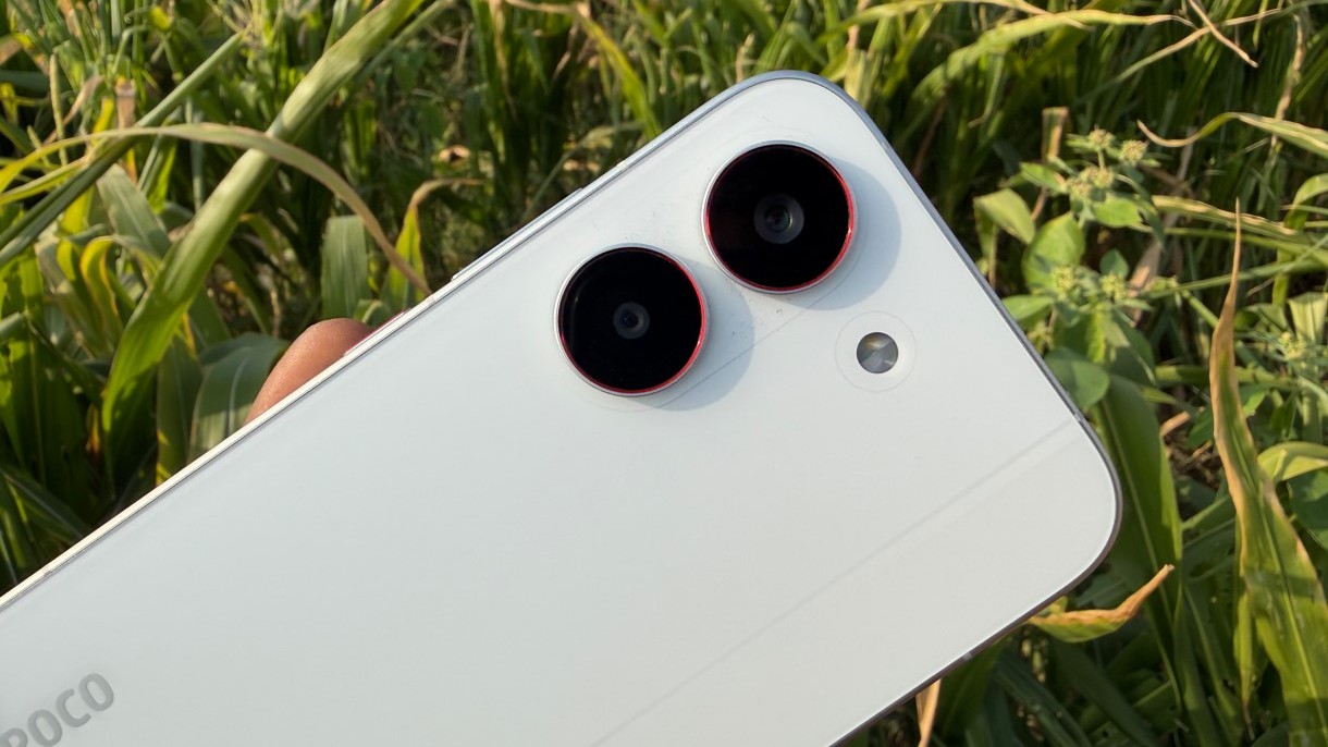 Poco X8 Pro.