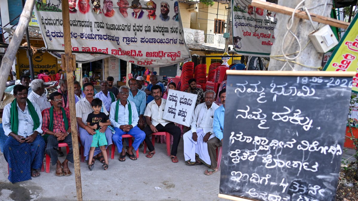Farmers oppose Bidadi township project, warn of Punjab-style agitation