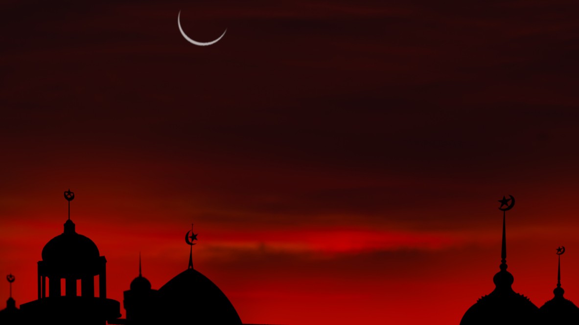 A day after the crescent moon sighting: This marks Day 1, the literal beginning of Dhul Hijjah, the 12th month of the Islamic lunar calendar.