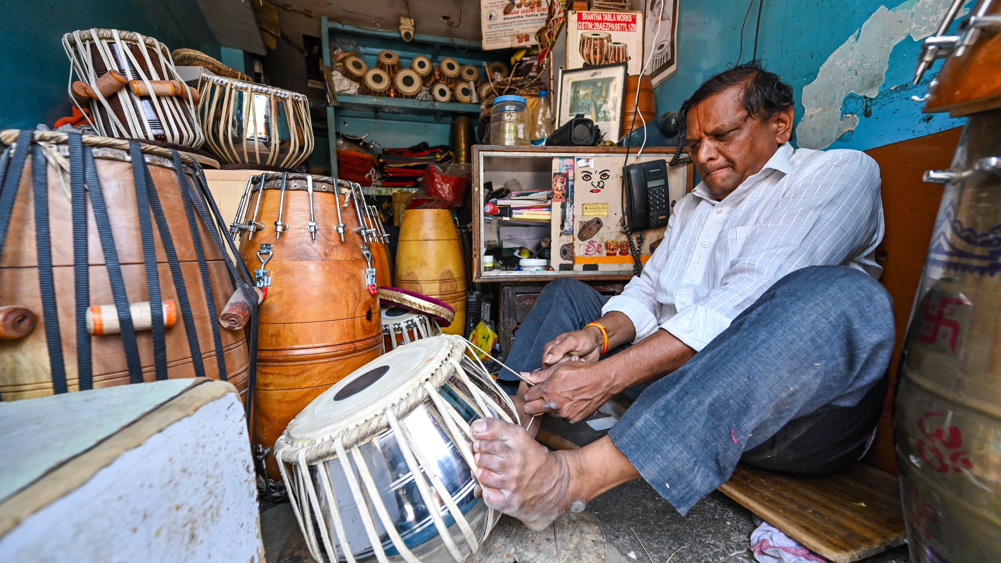 The Saturday Story | The last of the instrument makers