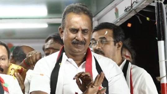 'No intention to split AIADMK, never aspired for ministerial berth': S P Velumani