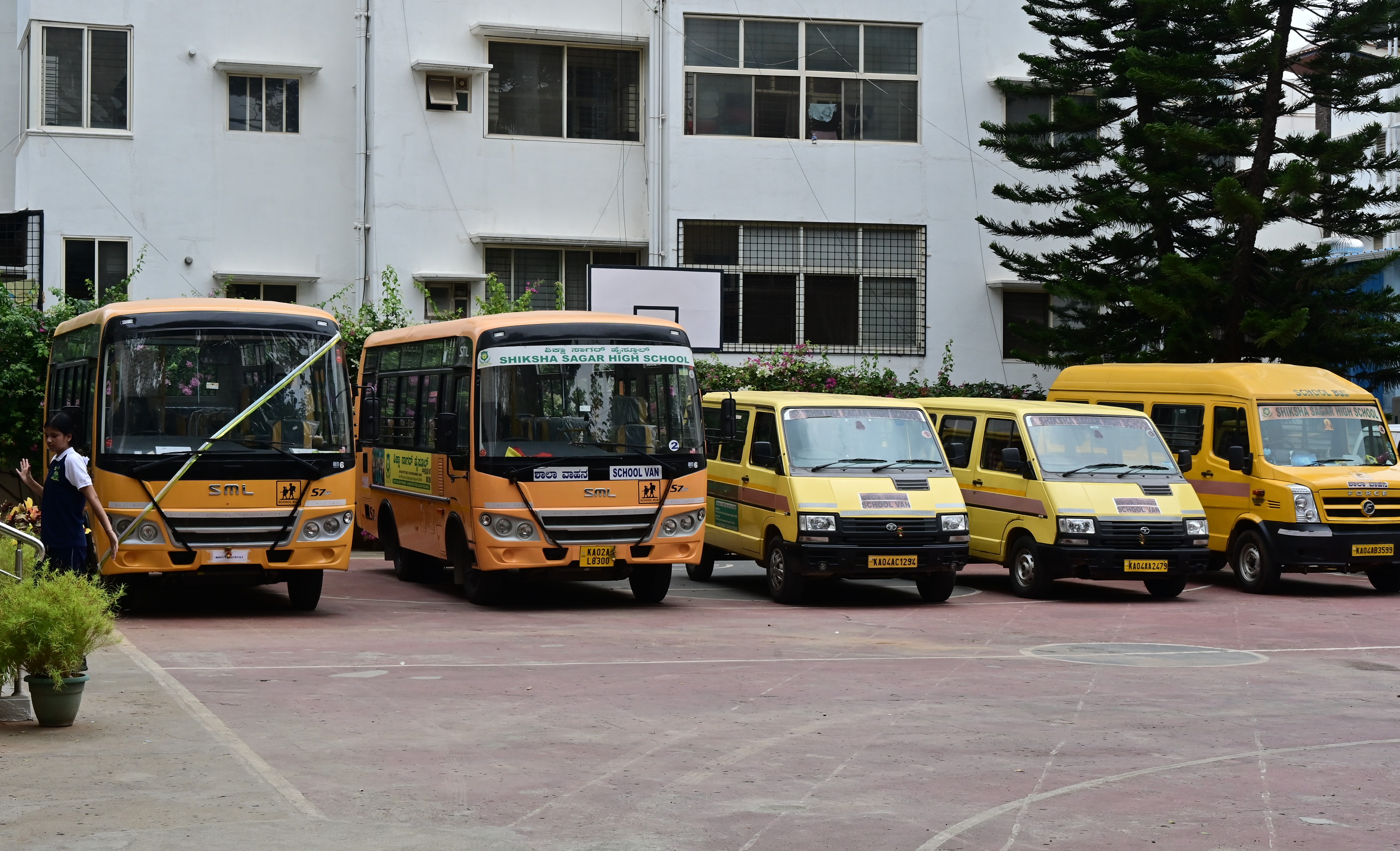 Possibility of parking of vehicles inside school premises to drop and pick up children during opening and closing hours. 