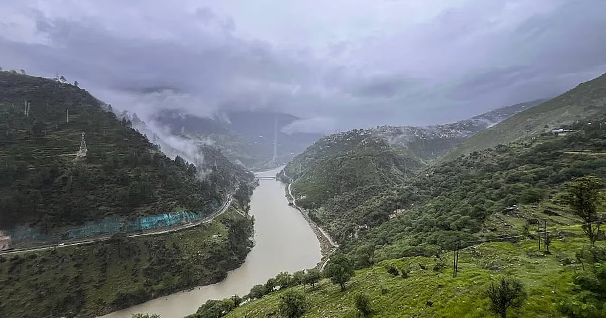 Pakistan urges India to respect Indus Waters Treaty