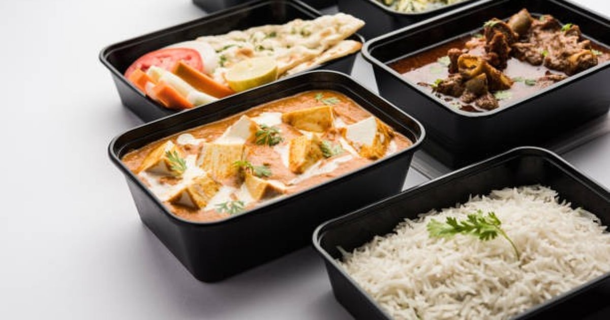 Hotels, restaurants in Bengaluru hold off on price hikes despite revised minimum wages
