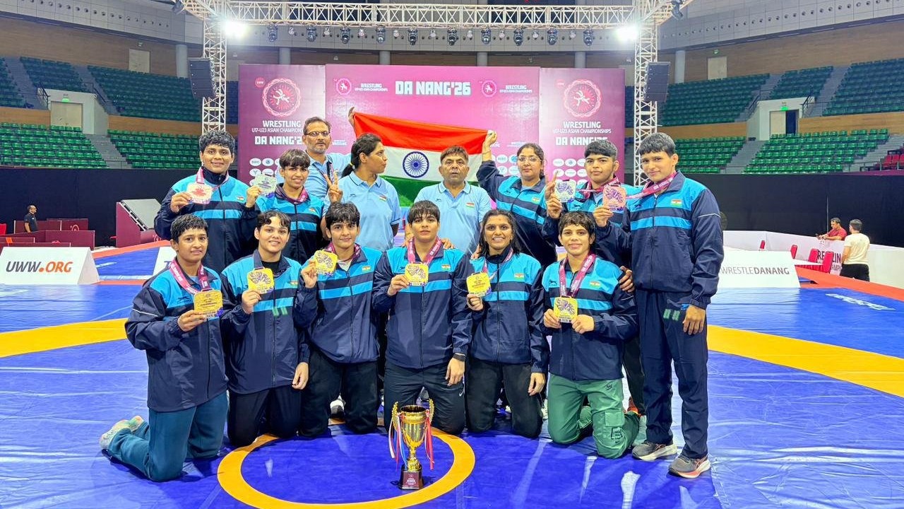 PM Modi congratulates men's freestyle, women's wrestling teams for winning U-23 Asia Championships