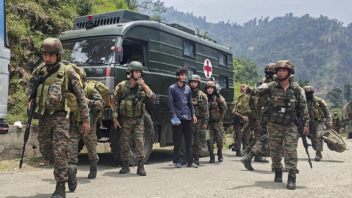 CIK conducts multi-district searches in Kashmir amid ongoing probe into terror networks