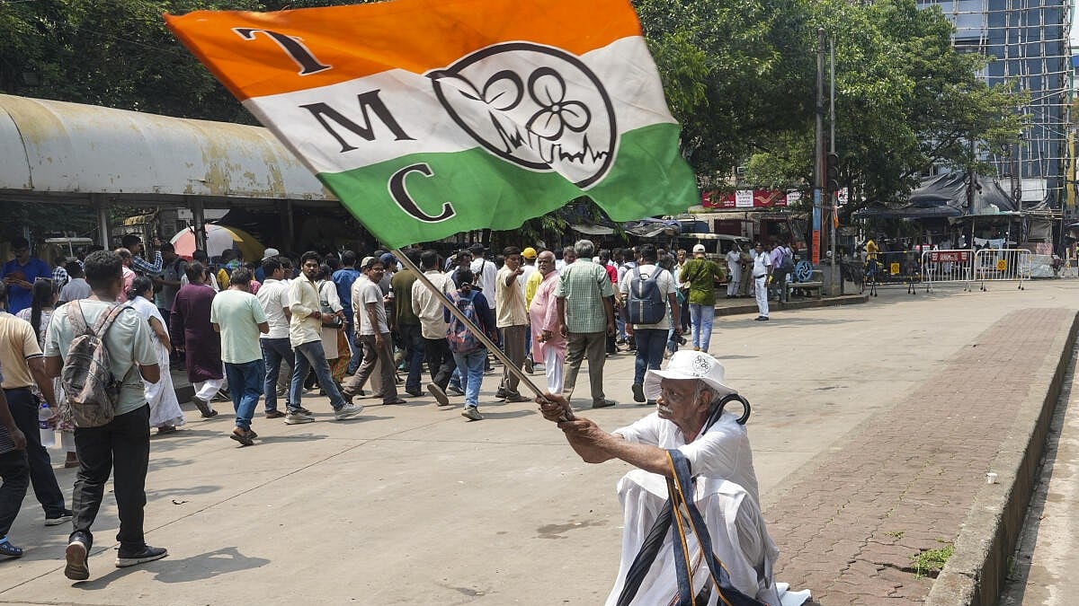EC seeks more documents from rival Trinamool factions before September 16 over party name, symbol dispute