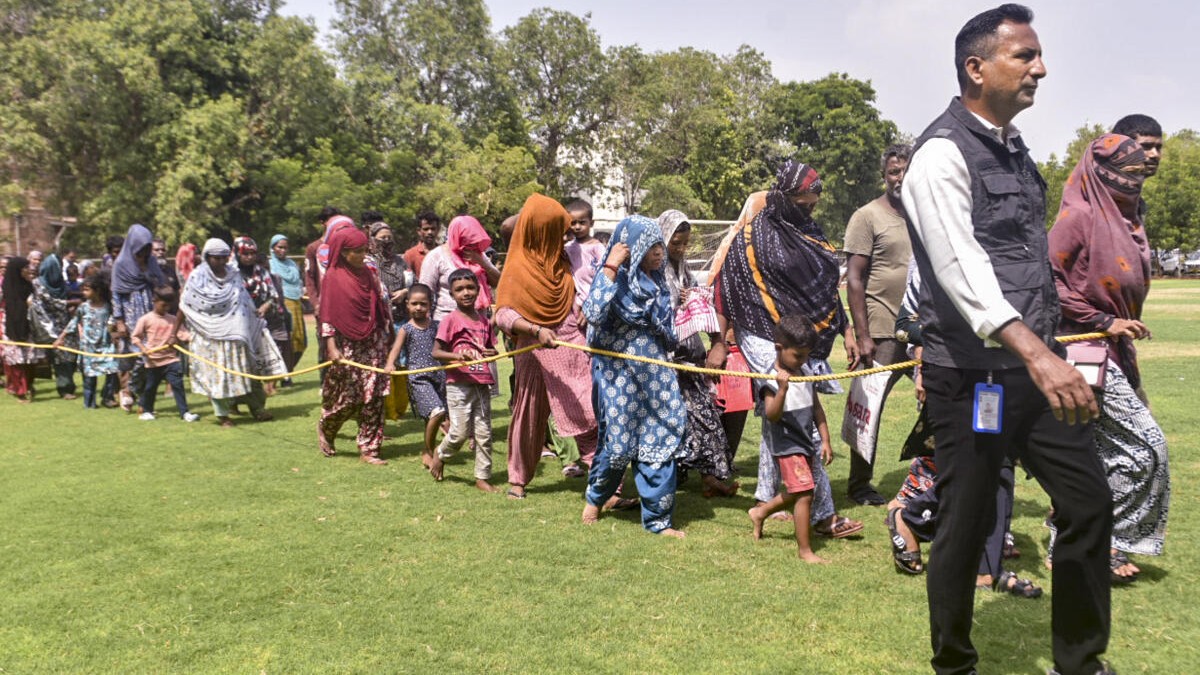 Gujarat police nab 362 illegal Bangladeshi immigrants under 'Operation Delta Hunt'