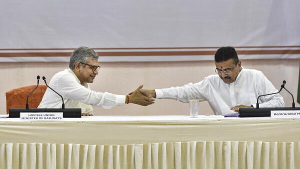Sixty next-generation trains to be introduced for Kolkata Metro in five years: Ashwini Vaishnaw