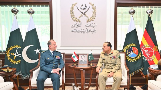 Lebanese army chief meets Pakistani counterpart, discusses regional security situation
