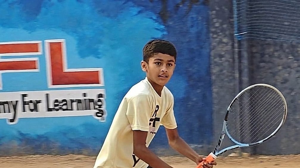 Father-son duo chasing tennis dreams as a coach-student combo