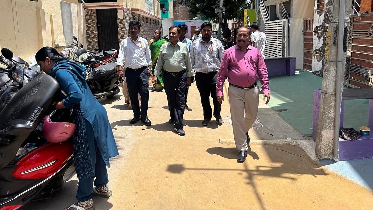 State SVEEP nodal officer inspects voter facilitation centre in Mysuru