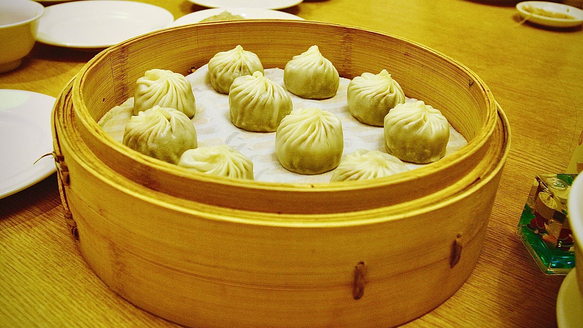 Taiwan's Best Street Foods: Egg Crepes, Dumplings and More - News Directory 3