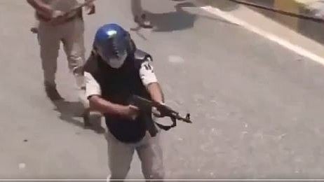 AK-47 rifle used during student protest in Bihar's Siwan? Constable ...