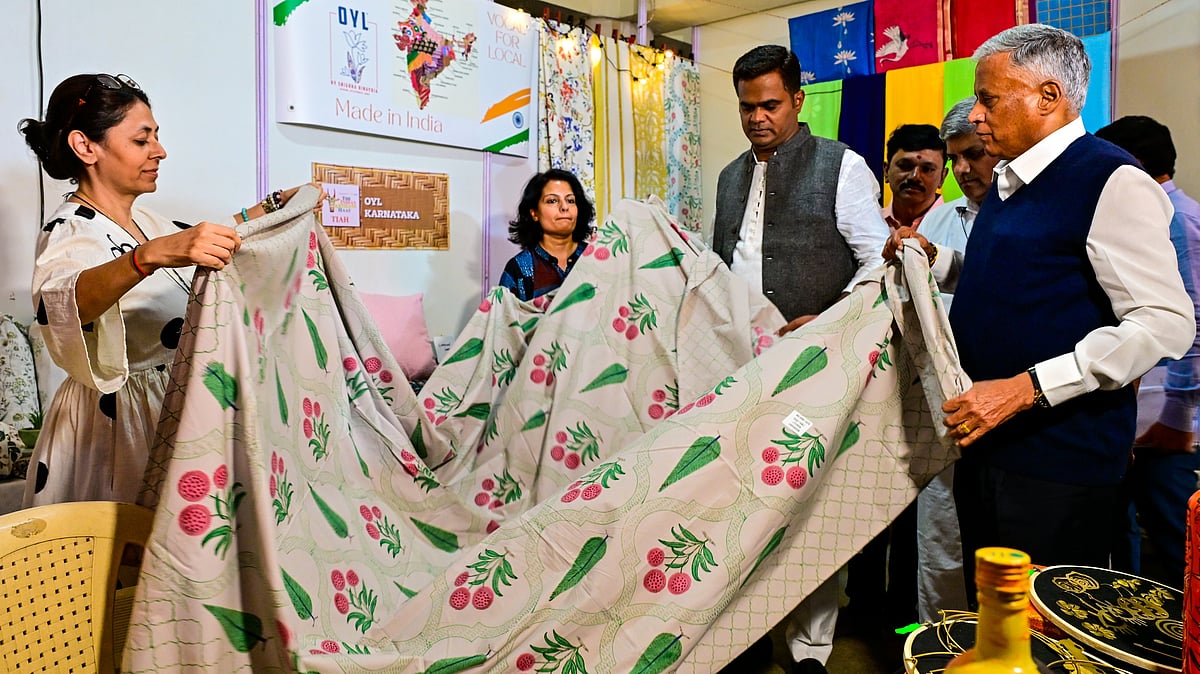 86 artisans from 25 states showcase India's crafts at The Indian Artisans Haat in Bengaluru; fair aims to promote indigenous products to younger generation