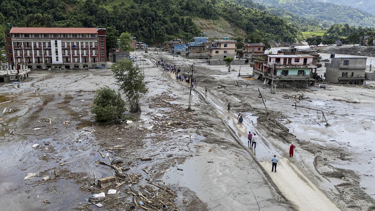 Maharashtra's mountaineering teams on standby for Nepal rescue as flash floods strand Kailash-Mansarovar pilgrims; contact still not established with some