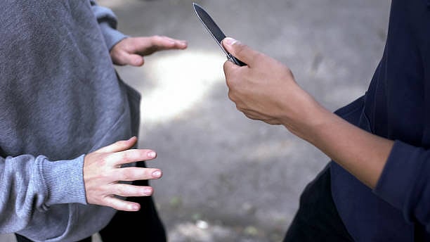 Delhi: Three men arrested for allegedly raping 17-year-old girl at knifepoint