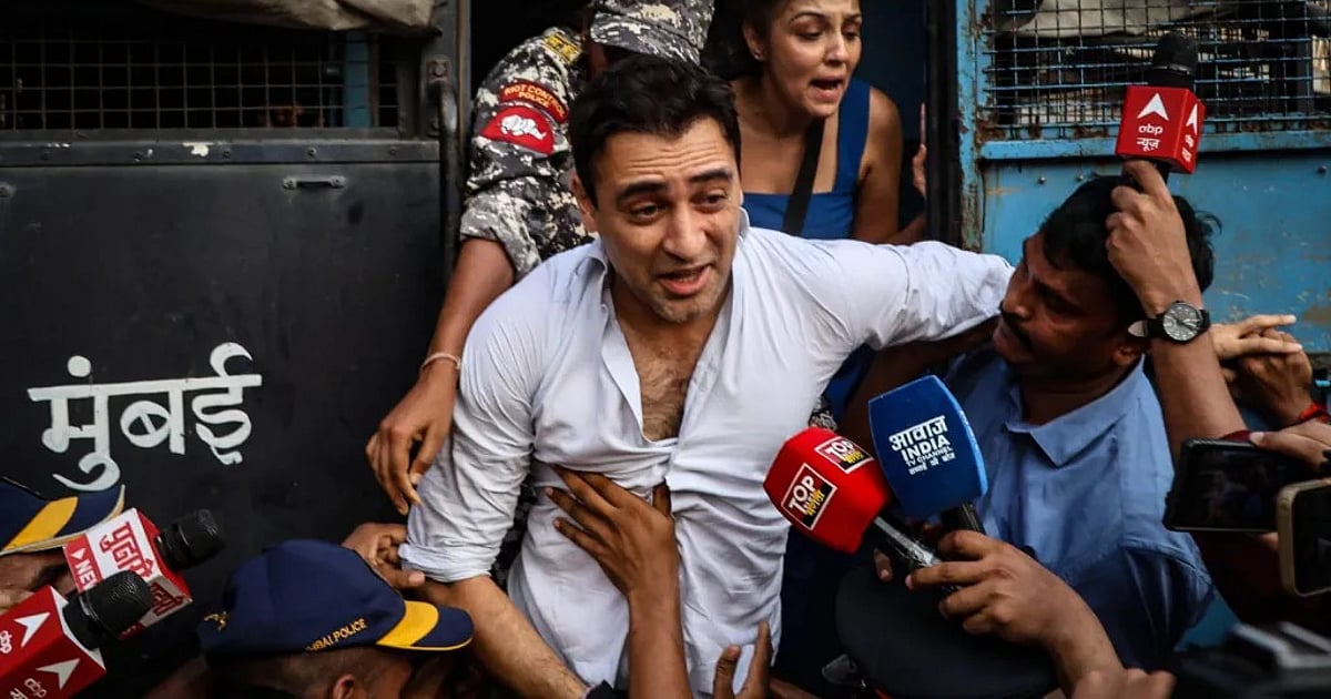Folgen der Anti-CEC-Proteste | Schauspieler Imran Khan soll Indien ...