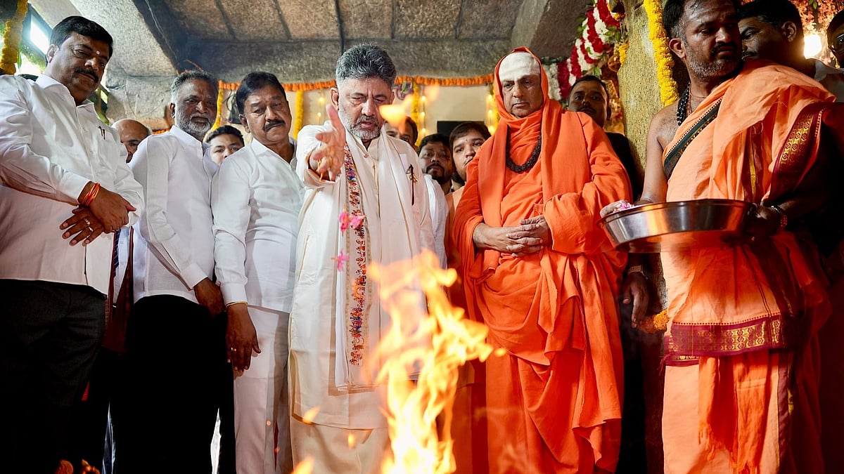 Mysuru Dasara Jamboo Savari starts, Chief Minister D K Shivakumar initiates launch with Nandi Dwaja Puja