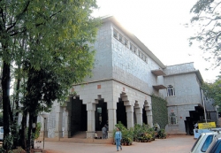 Probe ordered into (he)art of the matter